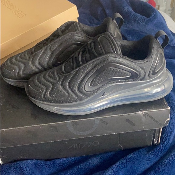 Nike air max 720 - Picture 1 of 3